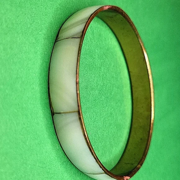 Mother of Pearl Bangle Bracelet - Picture 3 of 3